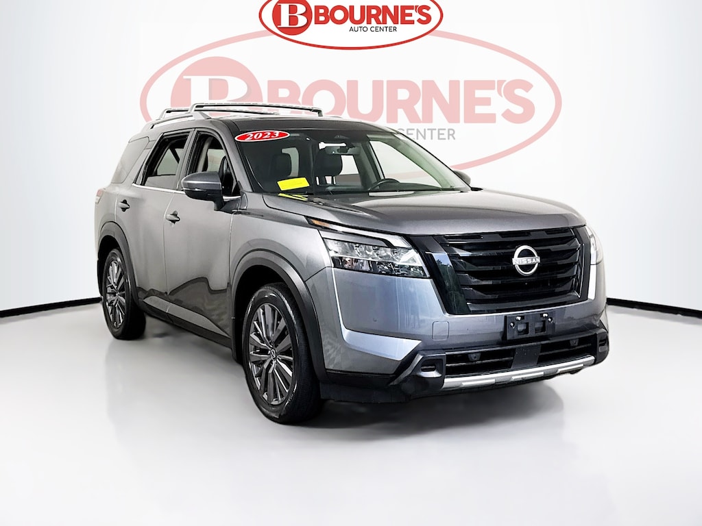 Used 2023 Nissan Pathfinder SL 4WD w/Navigation,Leather,Pano Sunroof SUV