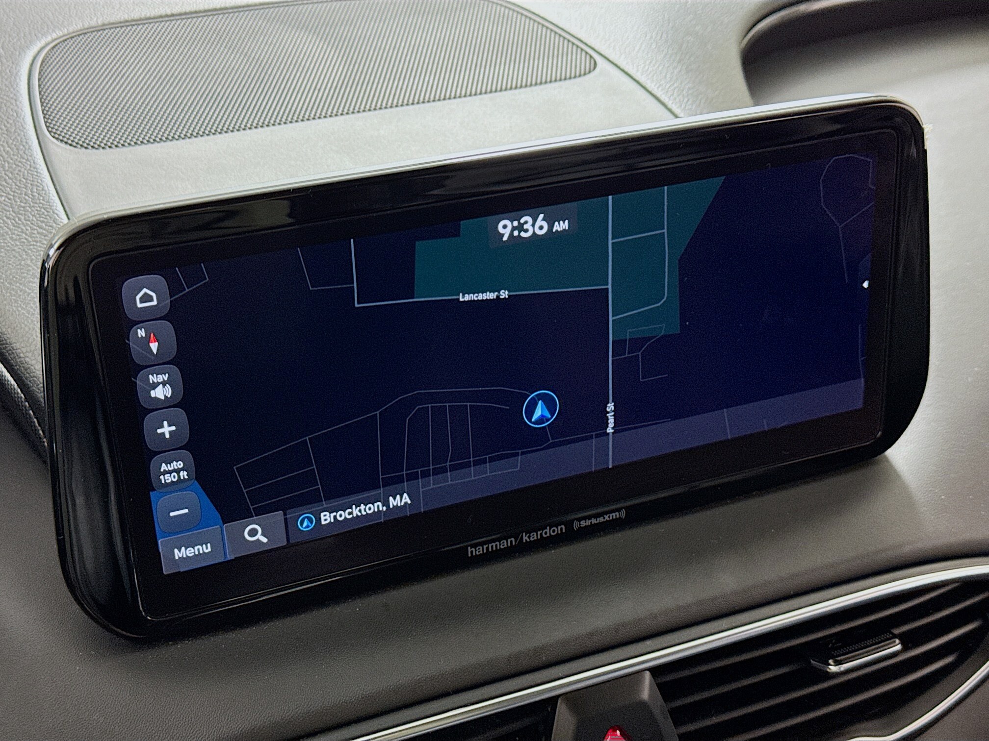 2023 Hyundai Santa Fe SEL Premium photo 2