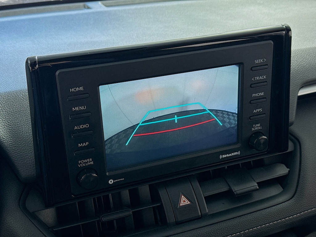 Used 2021 Toyota RAV4 XLE AWD w/Sunroof,Android & Apple Carplay SUV