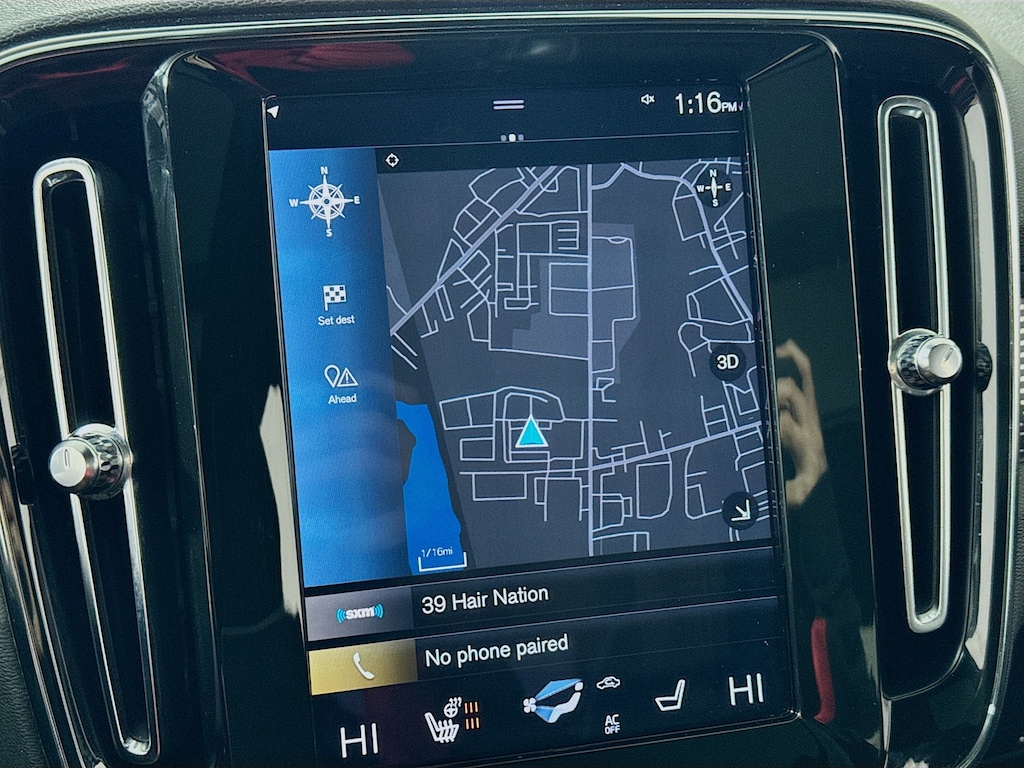 Used 2019 Volvo XC40 T5 R-Design AWD w/Navigation,Heated Seats,PanoRoof SUV