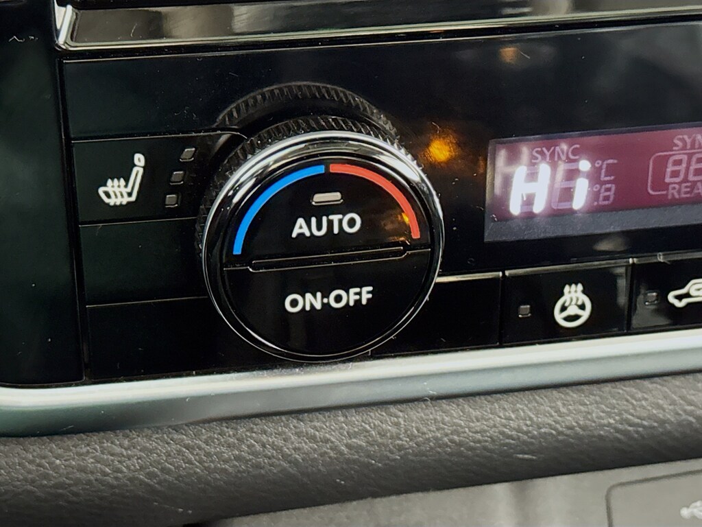 Used 2023 Nissan Rogue SV AWD w/Heated Leather,Pano Sunroof SUV