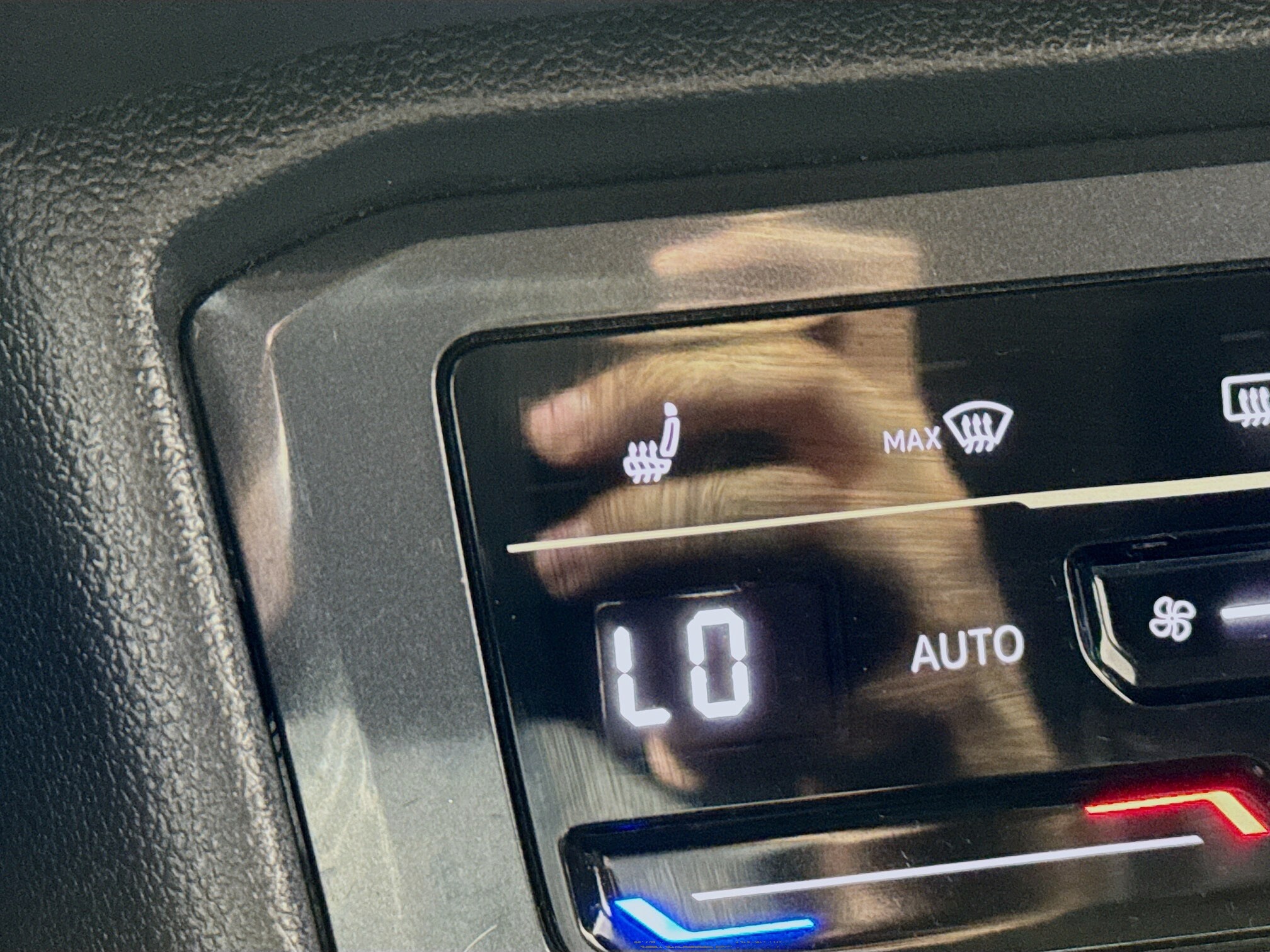 2022 Volkswagen Tiguan SE photo 3