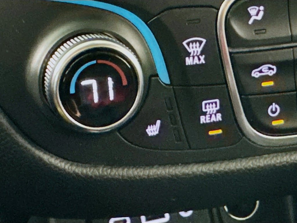 Used 2023 Chevrolet Equinox LT AWD w/Heated Seats,Android & Apple Carplay SUV