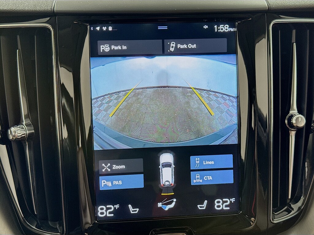 Used 2019 Volvo XC60 T6 Momentum AWD w/Navigation,Leather,Pano Sunoof SUV