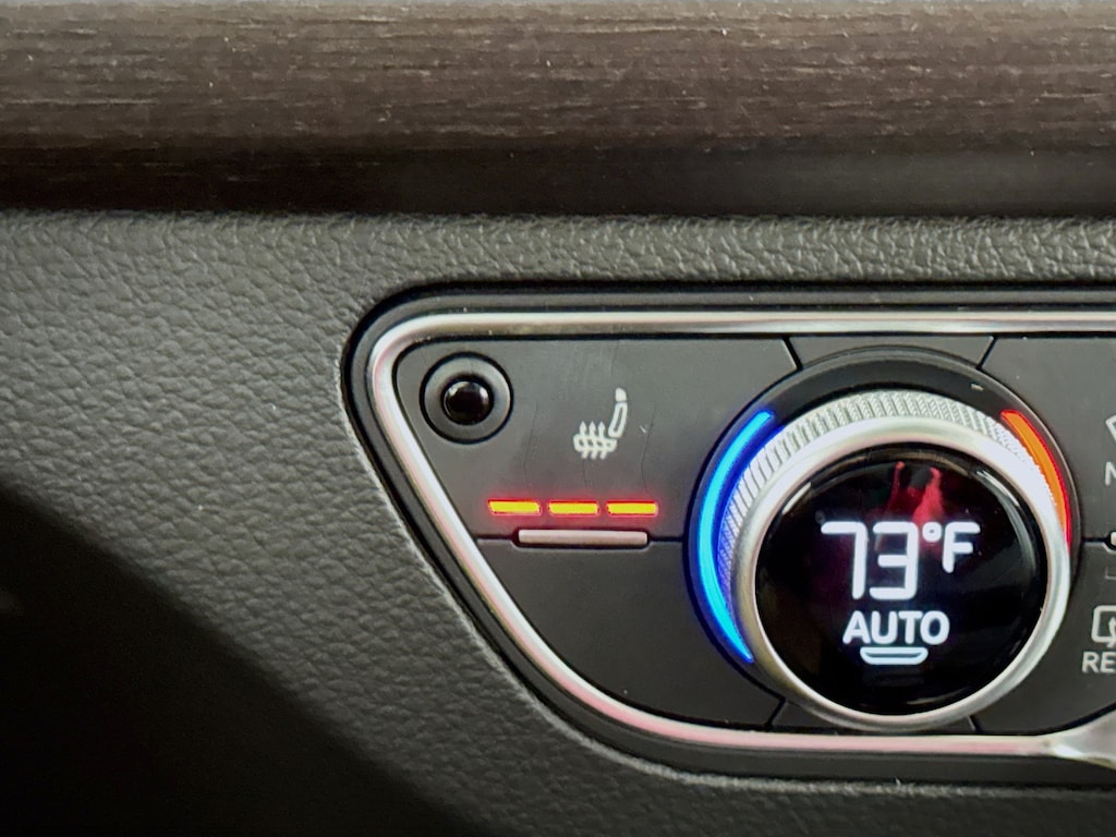 Used 2023 Audi Q5 40 Premium Plus quattro w/Navigation,Leather,Pano Sunroof SUV