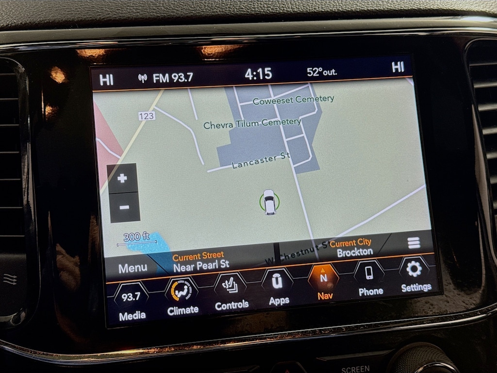 Used 2021 Jeep Grand Cherokee Altitude 4x4 w/Navigation,Heated Seats,Sunroof SUV