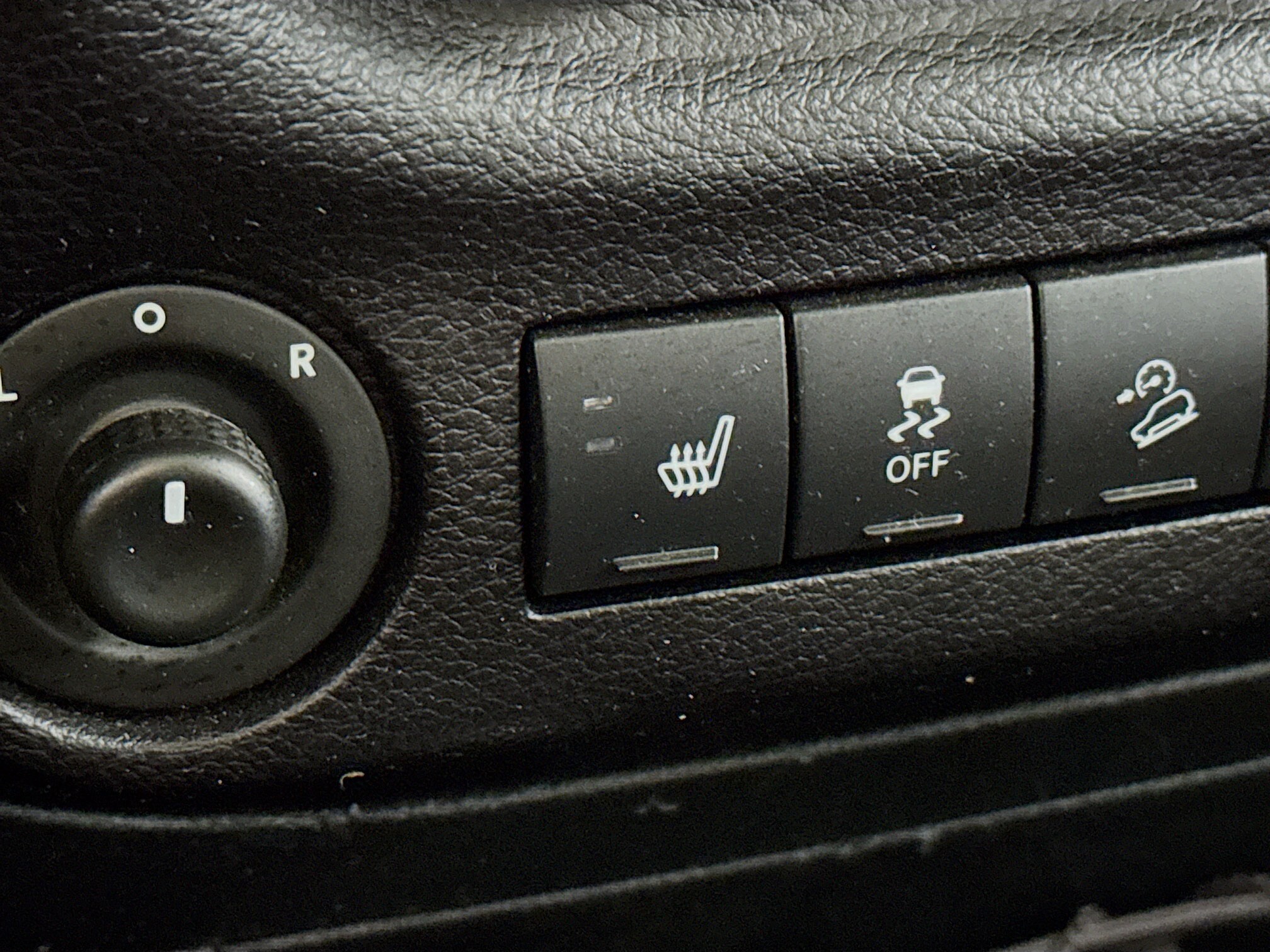 2017 Jeep Wrangler Unlimited Sahara W photo 4