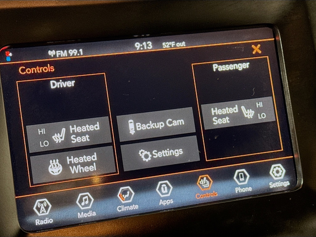 Used 2020 Jeep Cherokee Latitude 4x4 w/Heated Seats SUV