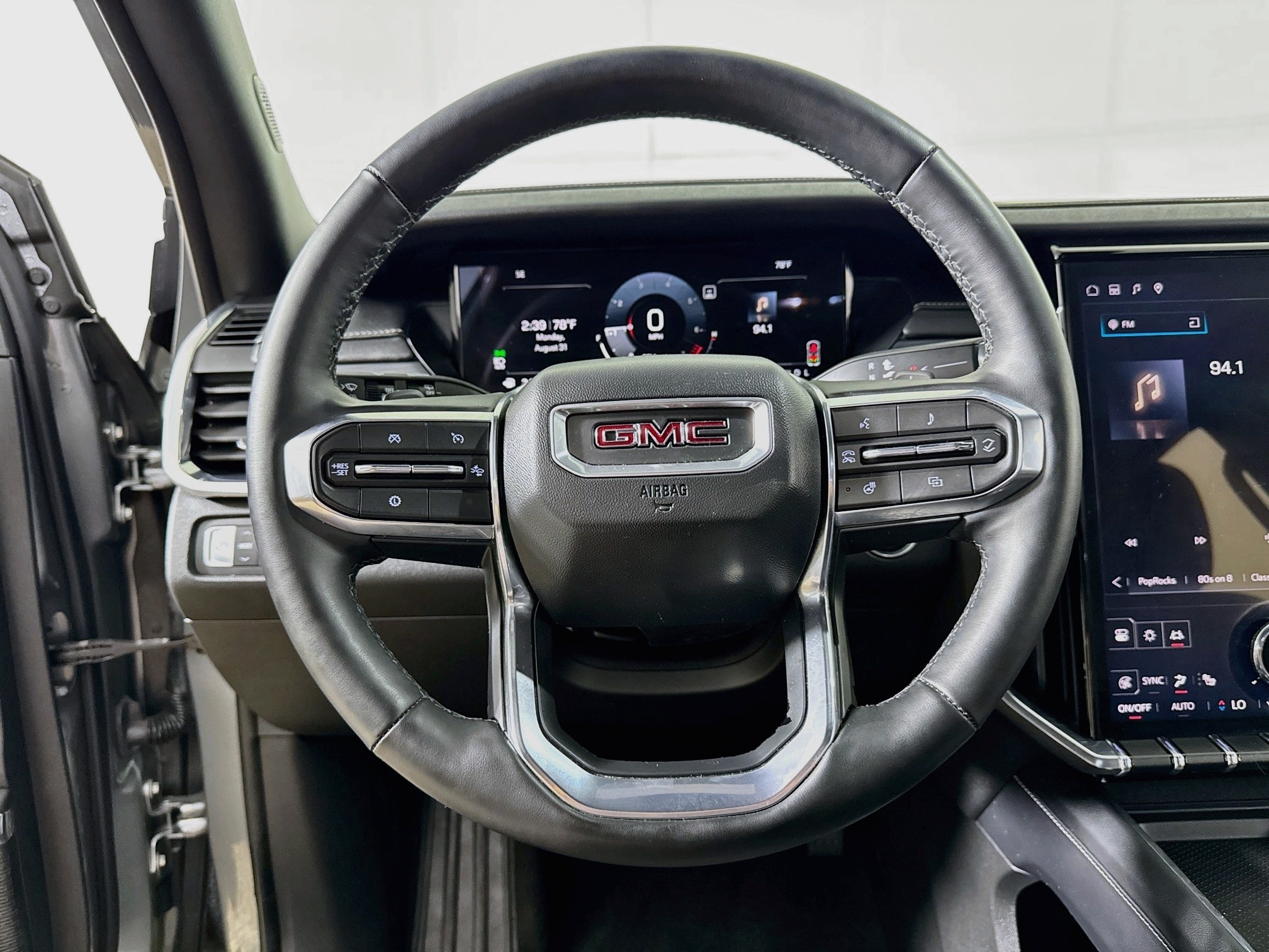 2025 GMC Acadia Elevation - Photo 16