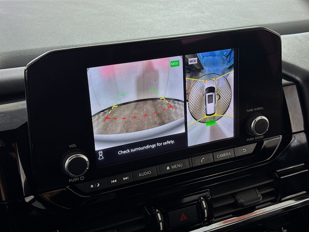 Used 2024 Nissan Pathfinder Rock Creek 4x4 w/Heated Seats,Android&Apple Carplay SUV