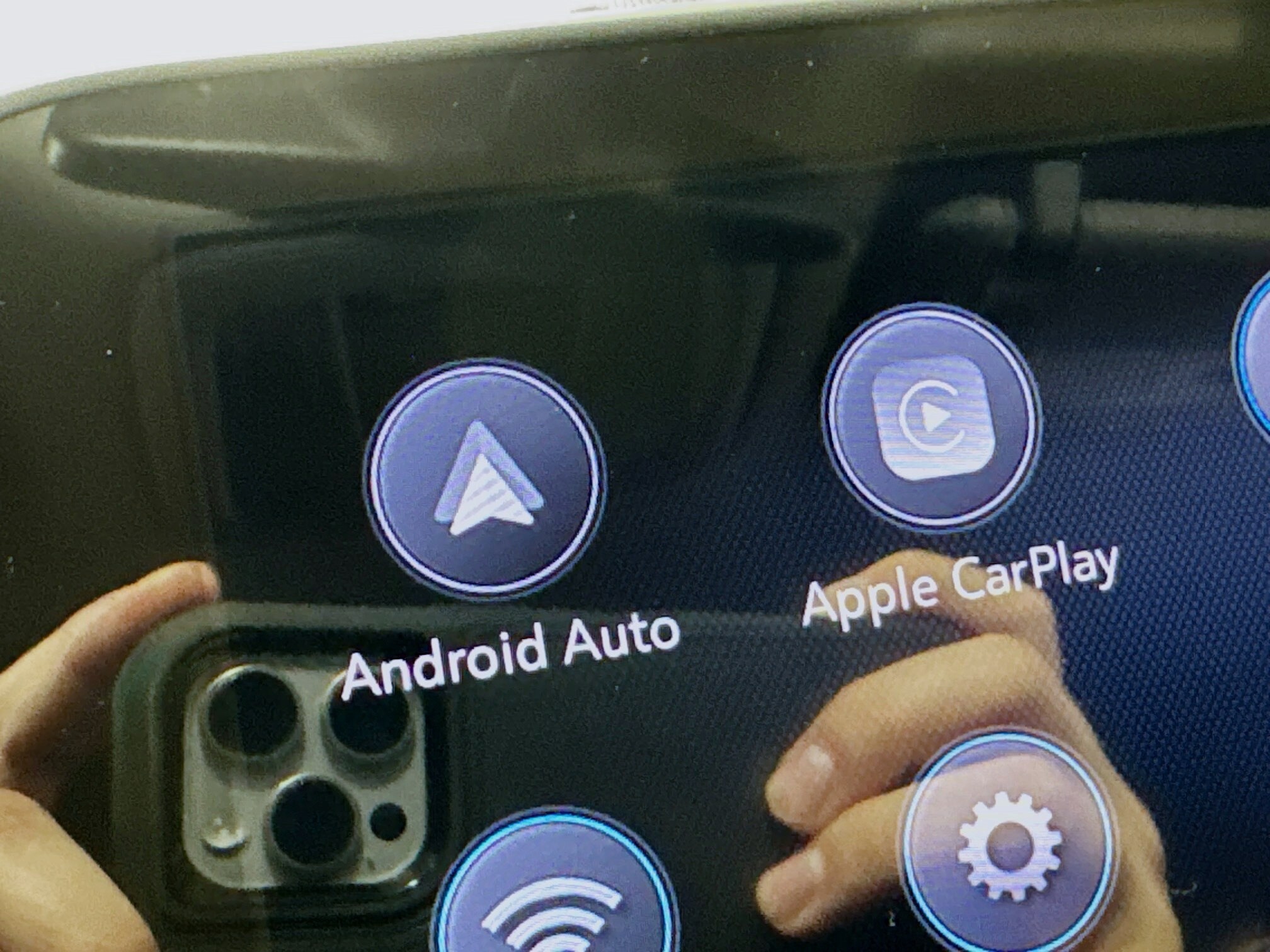 2024 Chevrolet Malibu RS photo 2