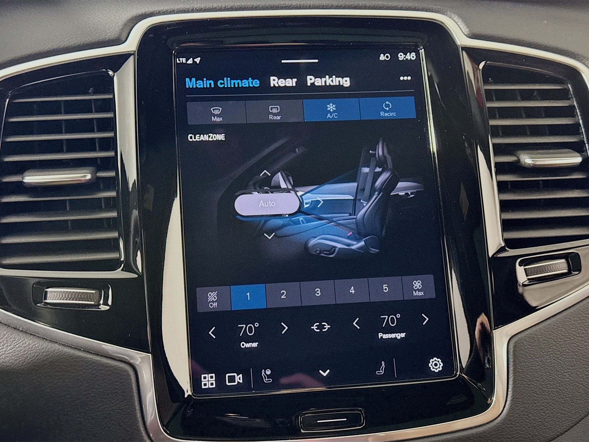 2023 Volvo XC90 Ultimate - Photo 19