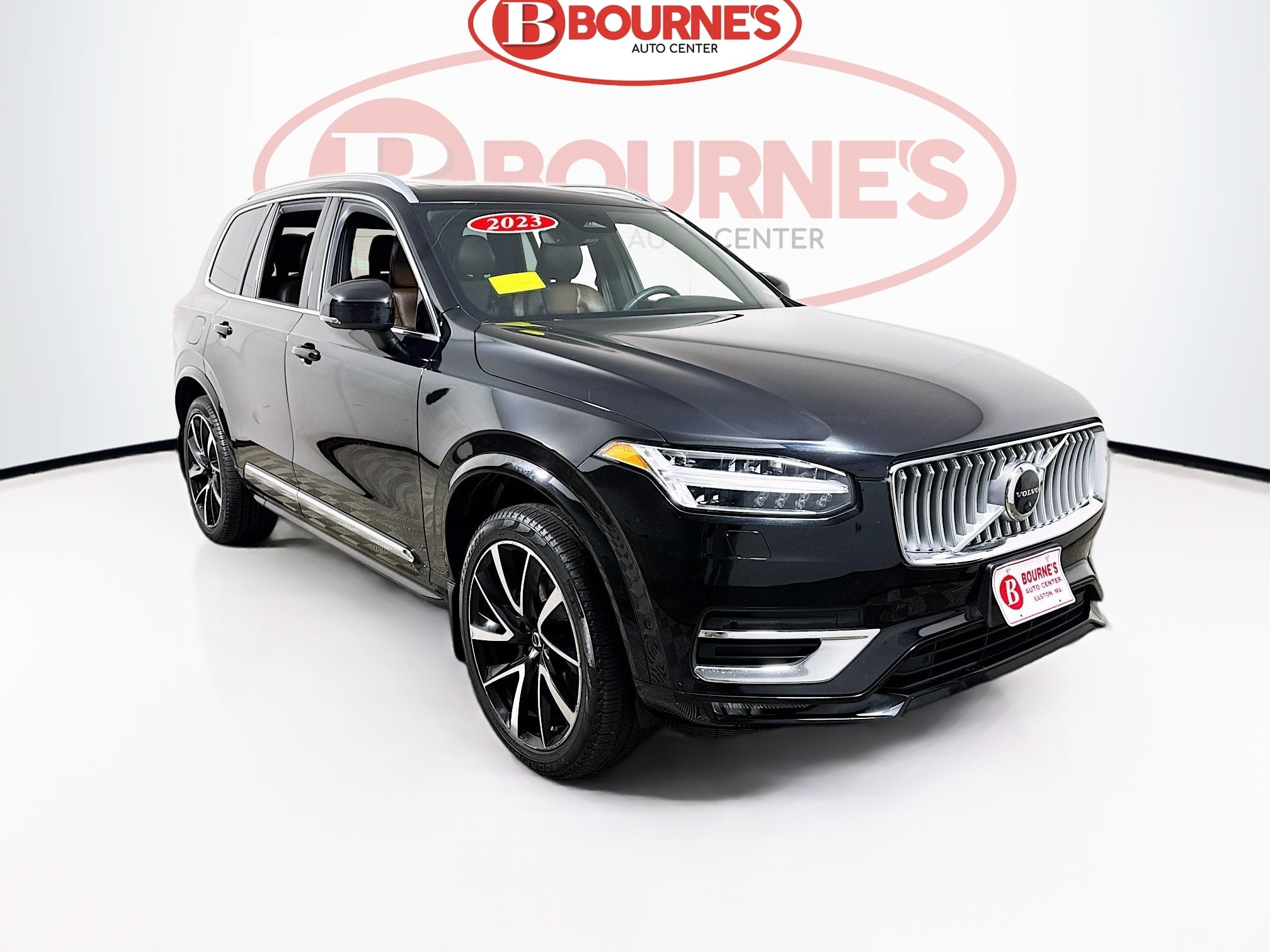 2023 Volvo XC90 Plus's photo