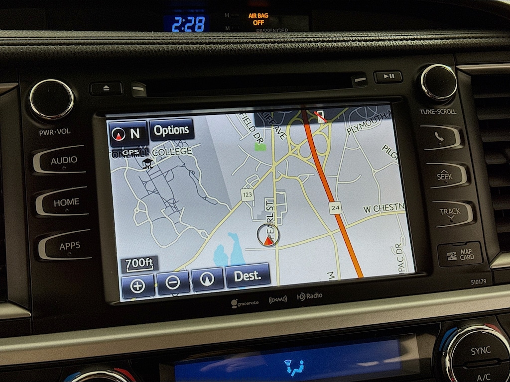 Used 2017 Toyota Highlander XLE V6 AWD w/Navigation,Heated Leather,Sunroof SUV