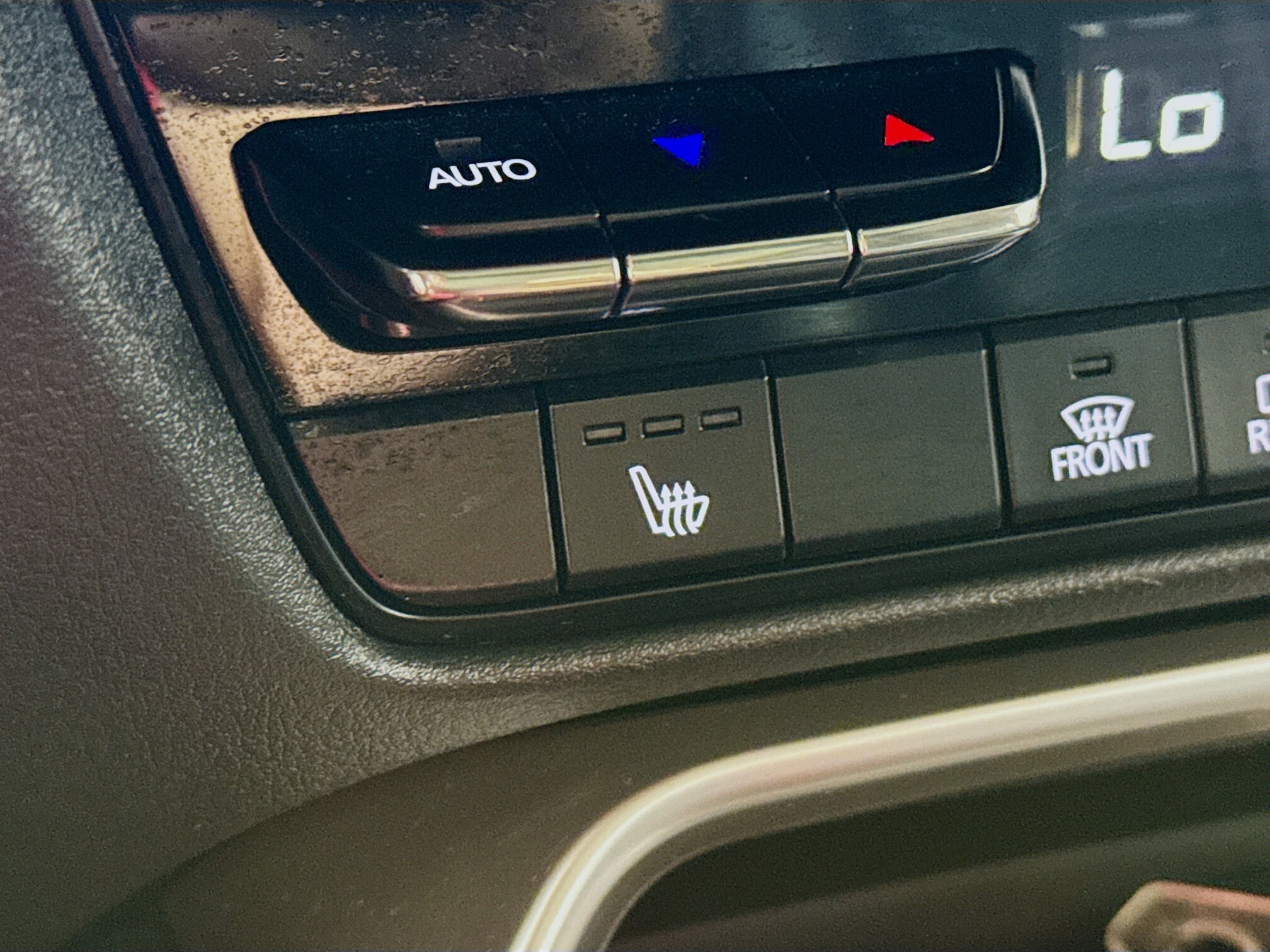 2024 Mazda CX-90 Plug-in Hybrid Premium photo 4