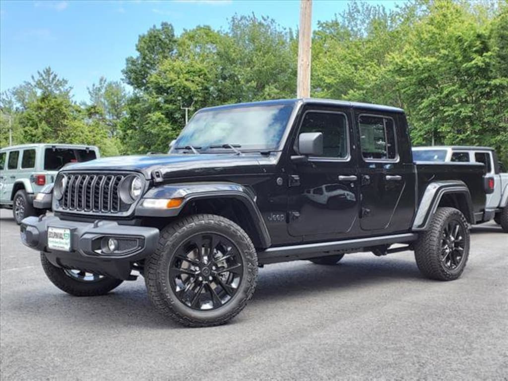 New 2024 Jeep Gladiator NIGHTHAWK 4X4 For Sale in Portsmouth NH VIN