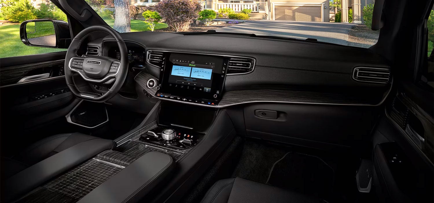 2025 Jeep Wagoneer interior