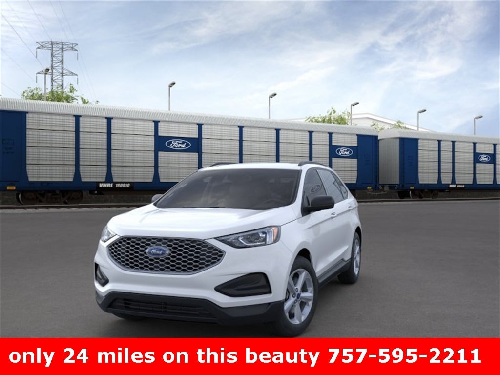 Used 2024 Ford Edge SE SUV