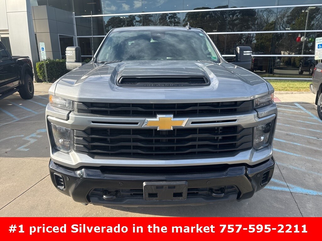 Used 2025 Chevrolet Silverado 2500HD Custom Truck Crew Cab
