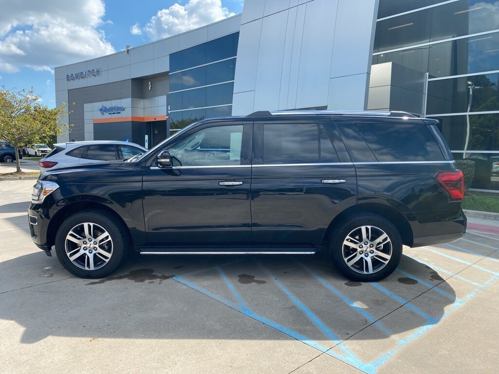 2023 Ford Expedition Limited photo 2
