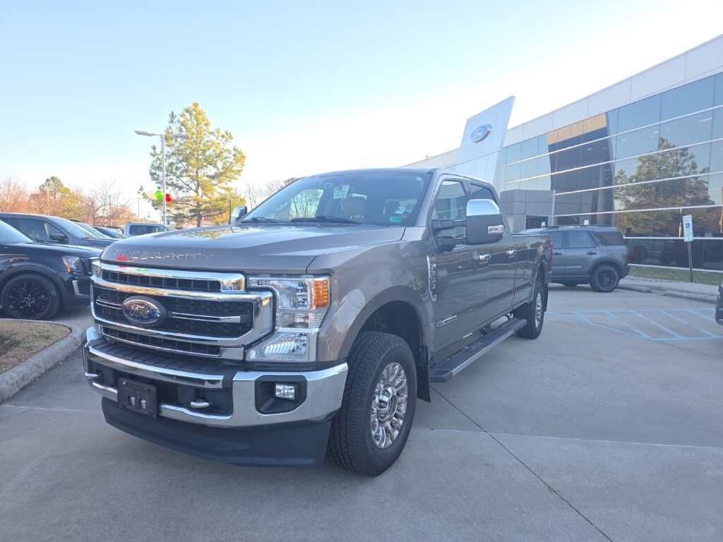Used 2020 Ford F-350SD Lariat Truck Crew Cab