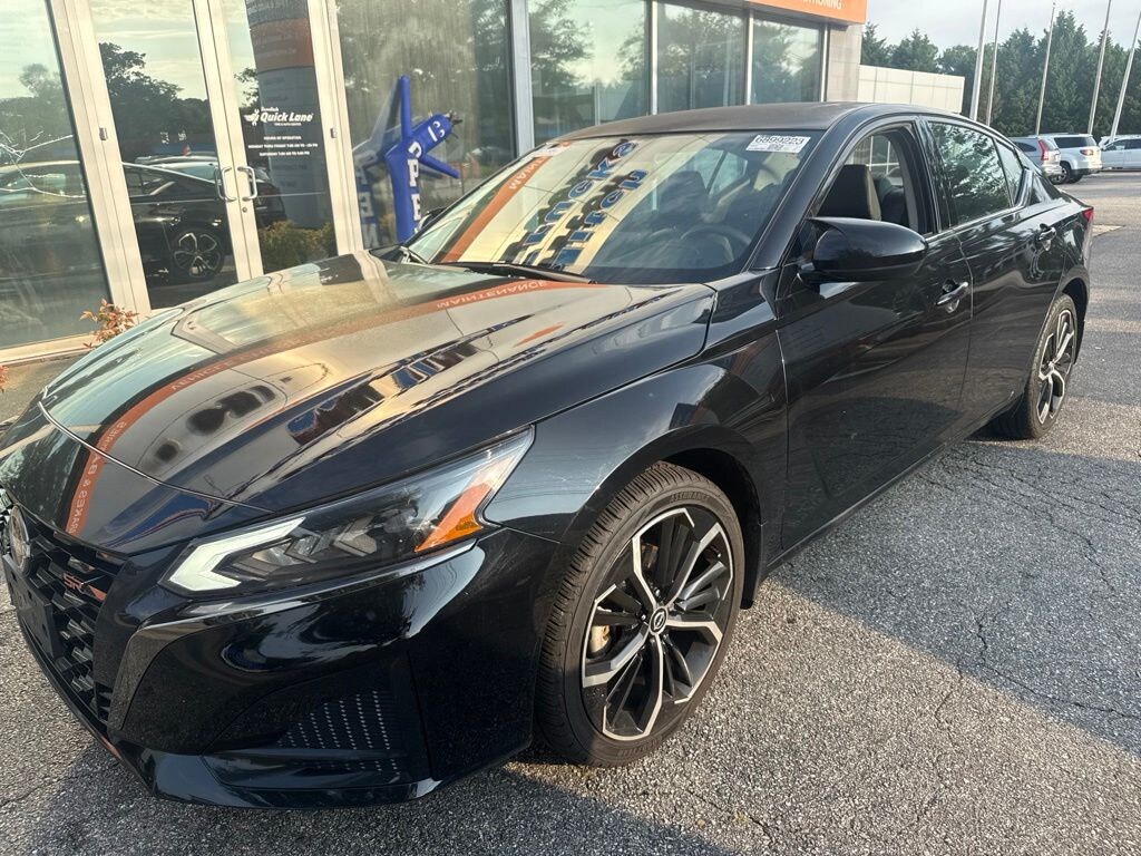 Used 2023 Nissan Altima 2.5 SR Sedan