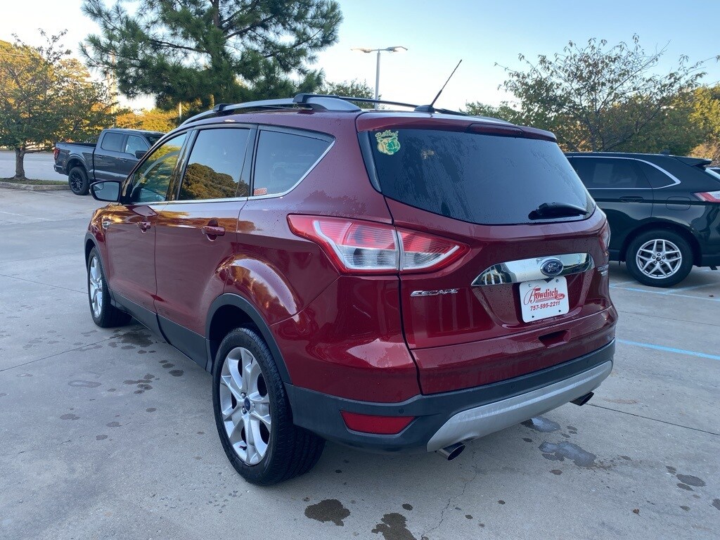2015 Ford Escape Titanium photo 2