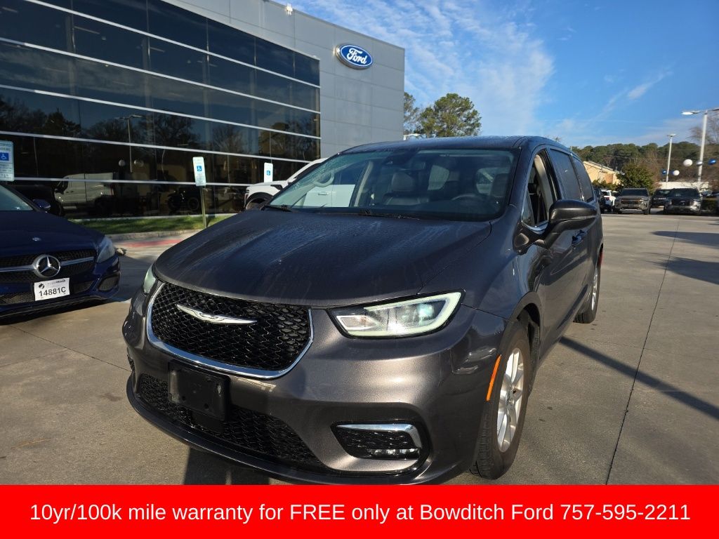 2023 Chrysler Pacifica Touring L