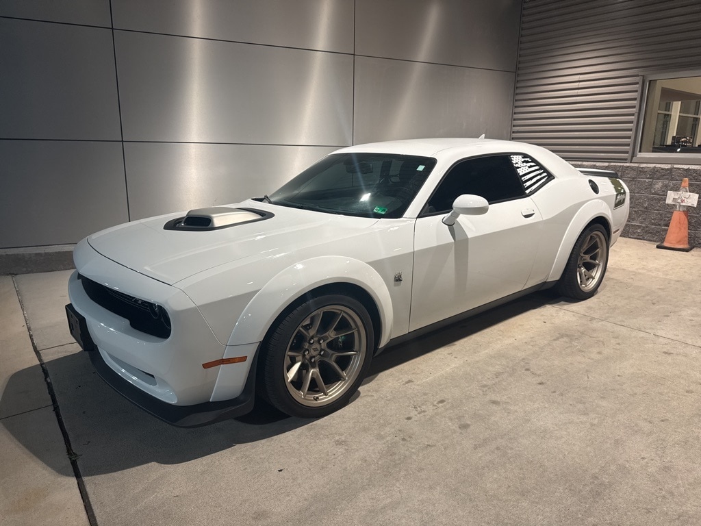 2023 Dodge Challenger R/T's photo
