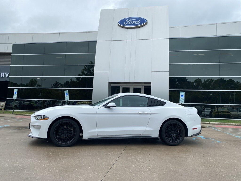 2018 Ford Mustang EcoBoost Premium photo 3