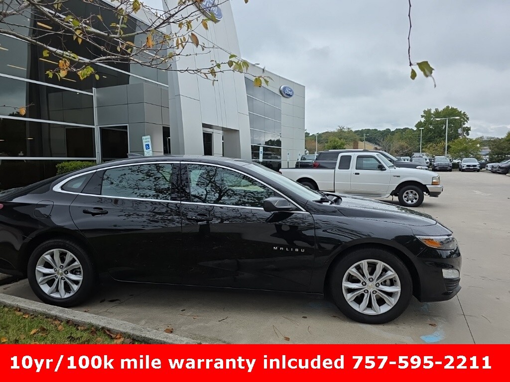 2022 Chevrolet Malibu 1LT photo 3