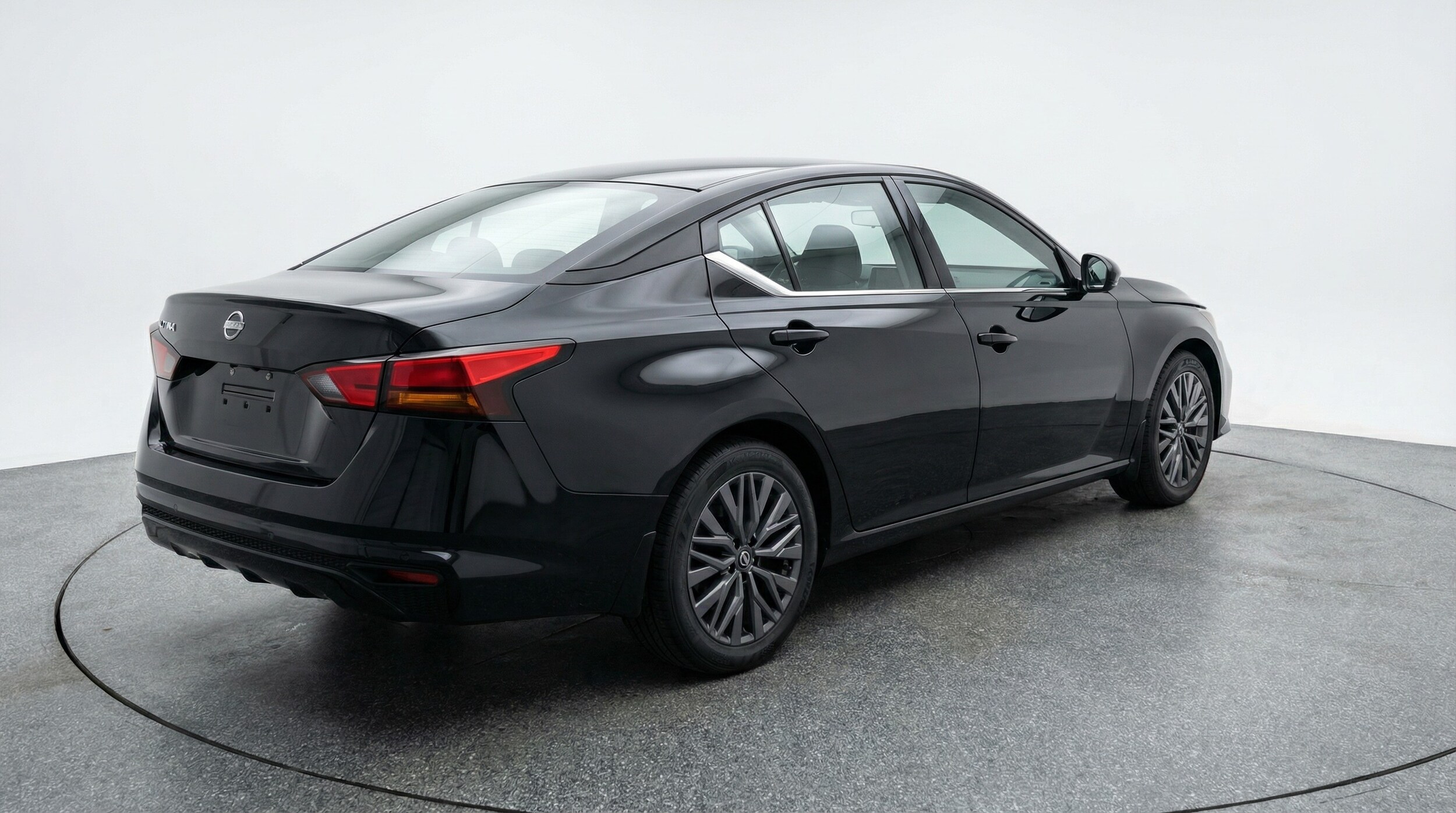 Thumbnail: 2025 Nissan Altima - 7