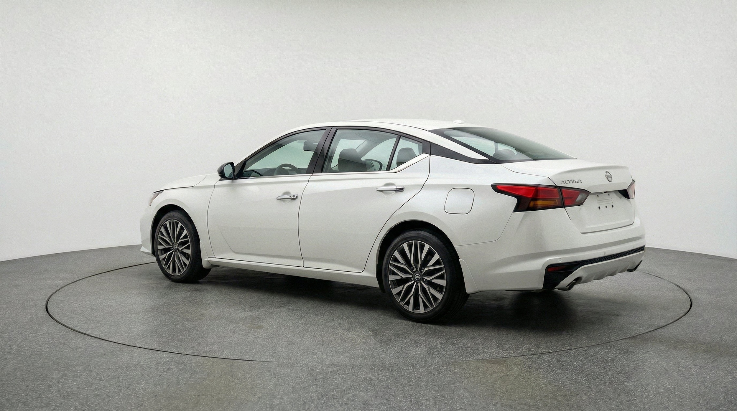 Thumbnail: 2025 Nissan Altima - 6