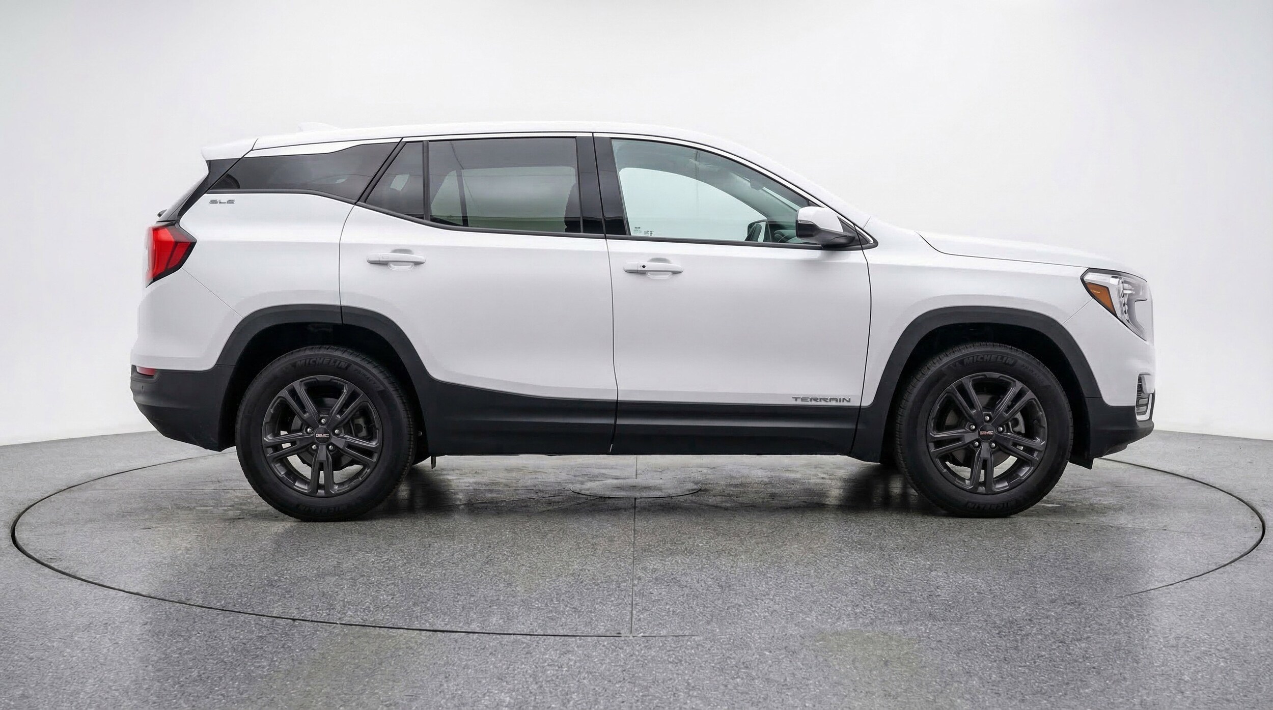 Thumbnail: 2024 GMC Terrain - 11