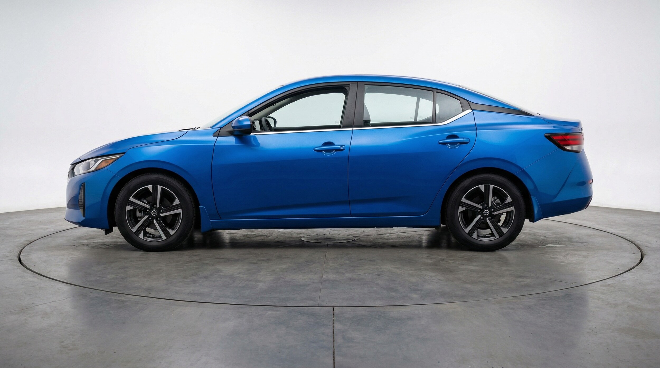 Thumbnail: 2025 Nissan Sentra - 4