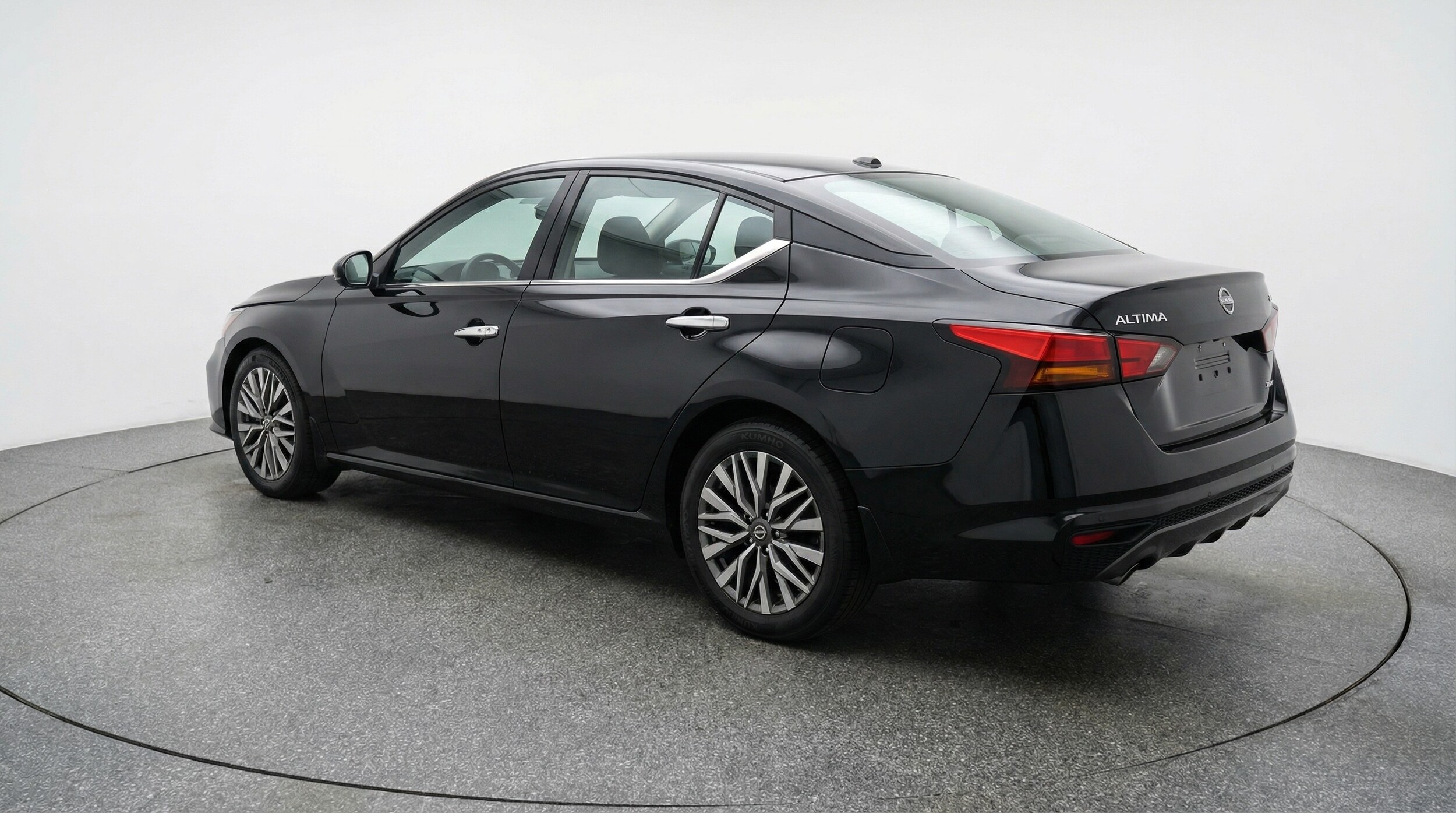 Thumbnail: 2025 Nissan Altima - 5