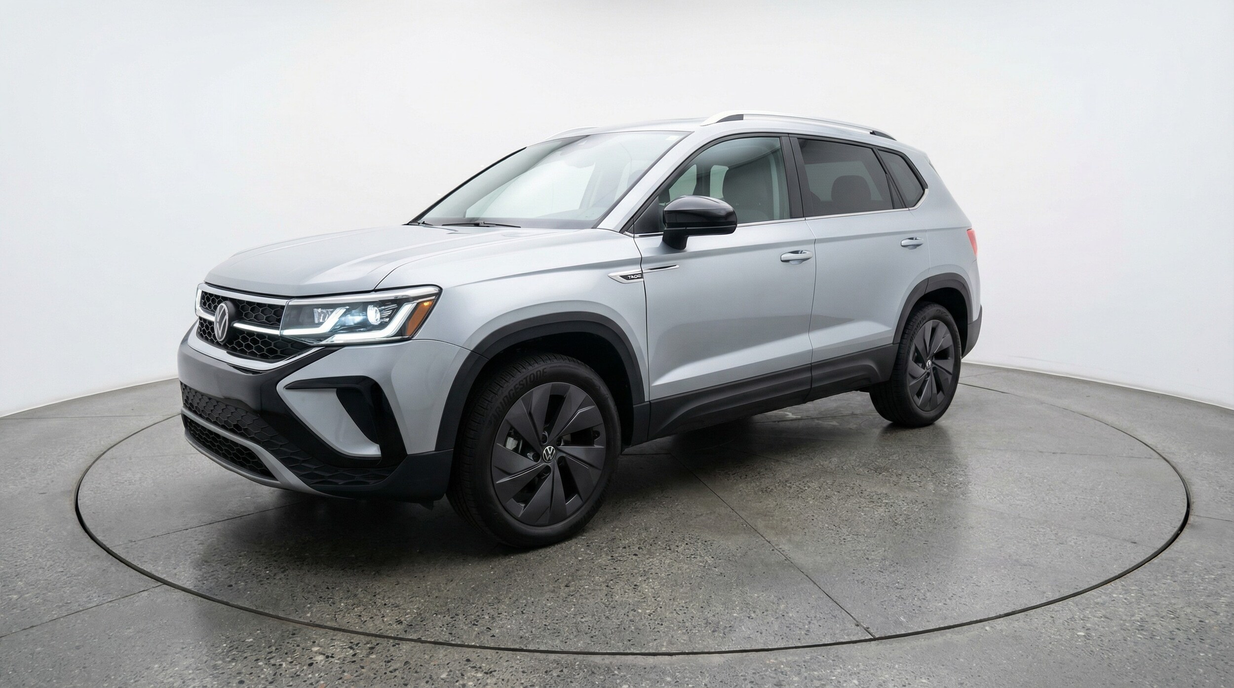 Thumbnail: 2025 Volkswagen Taos - 3