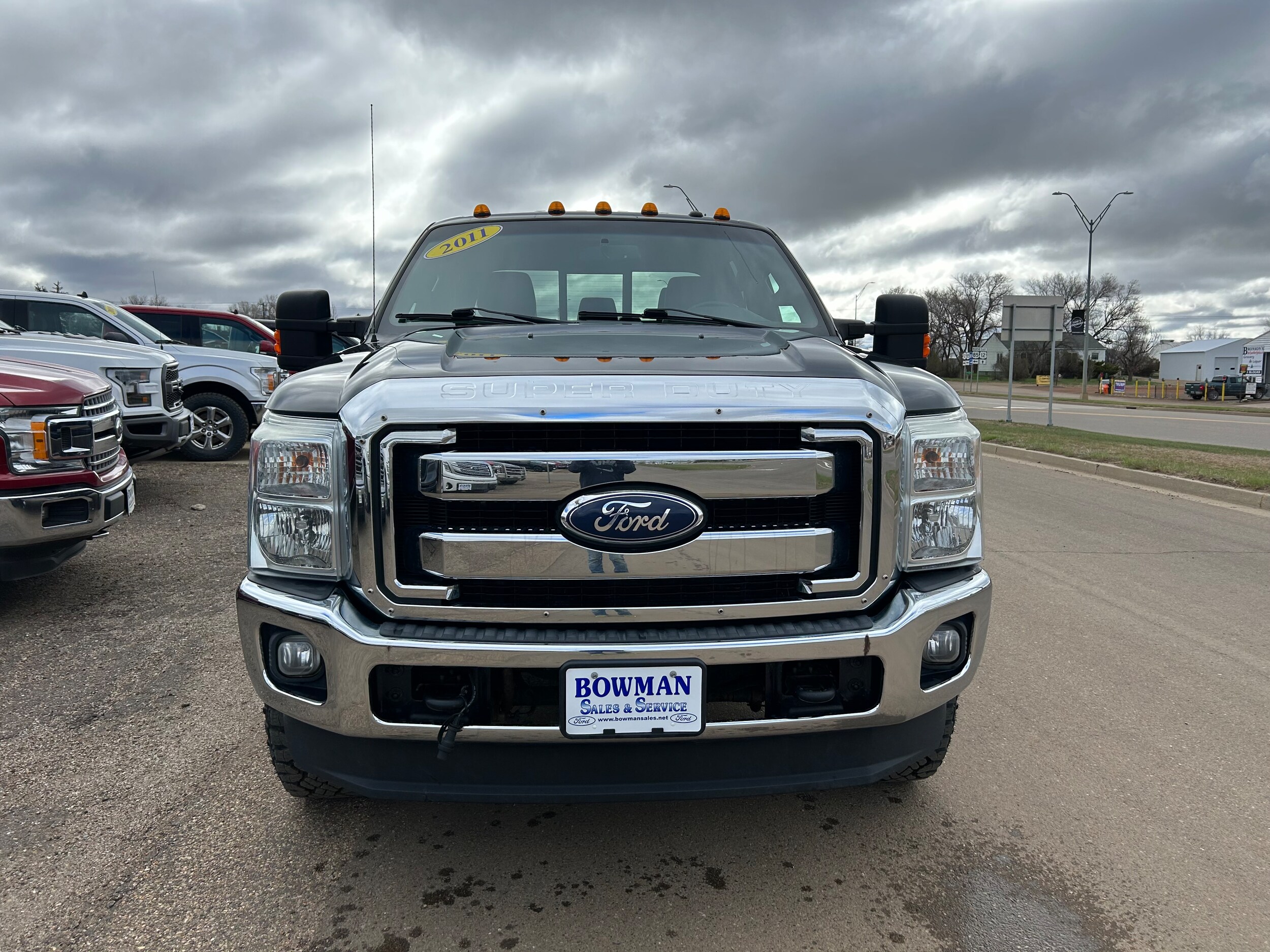 2011 Ford F-350 Lariat photo 3