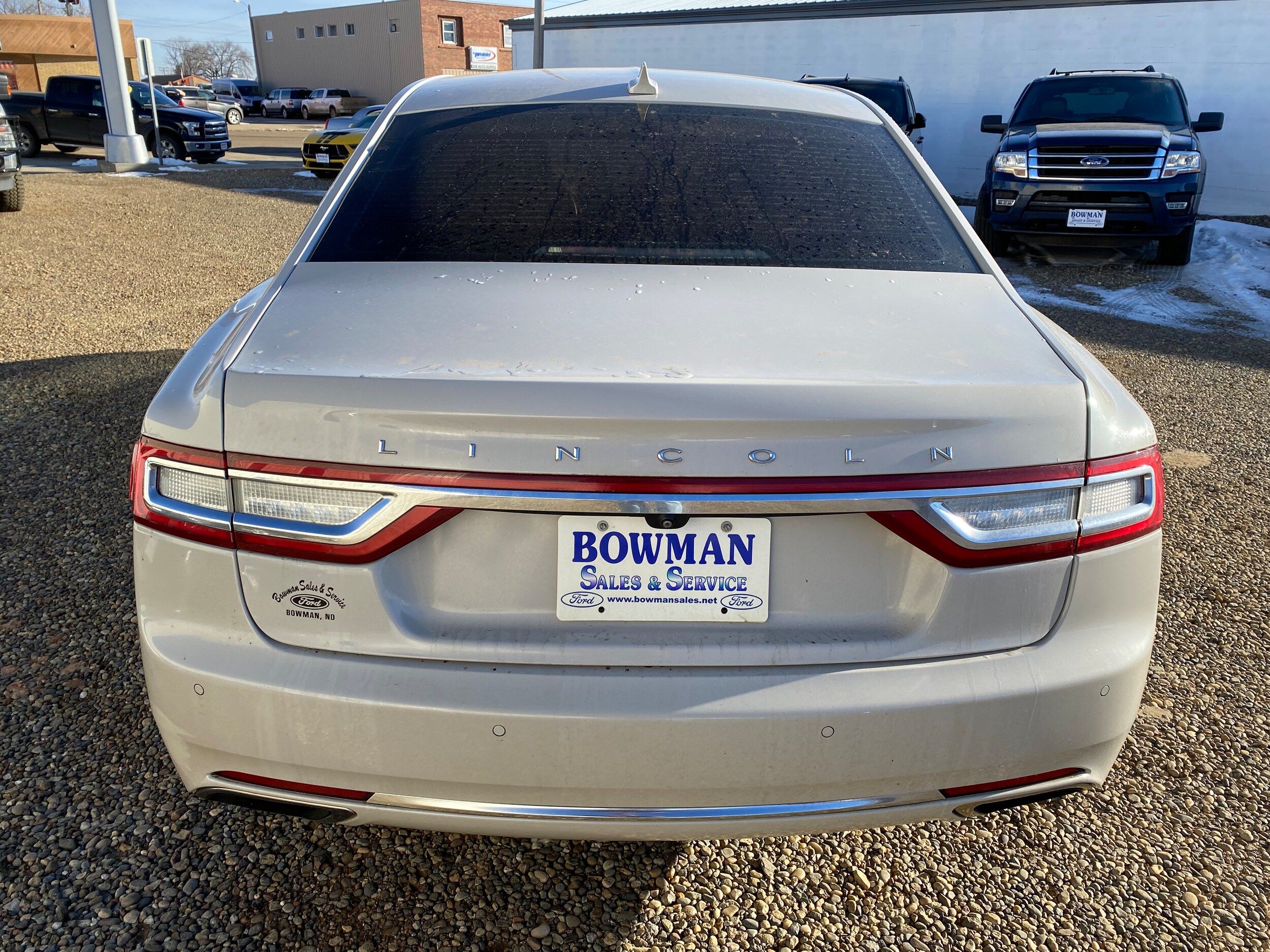 2020 Lincoln Continental Standard photo 4