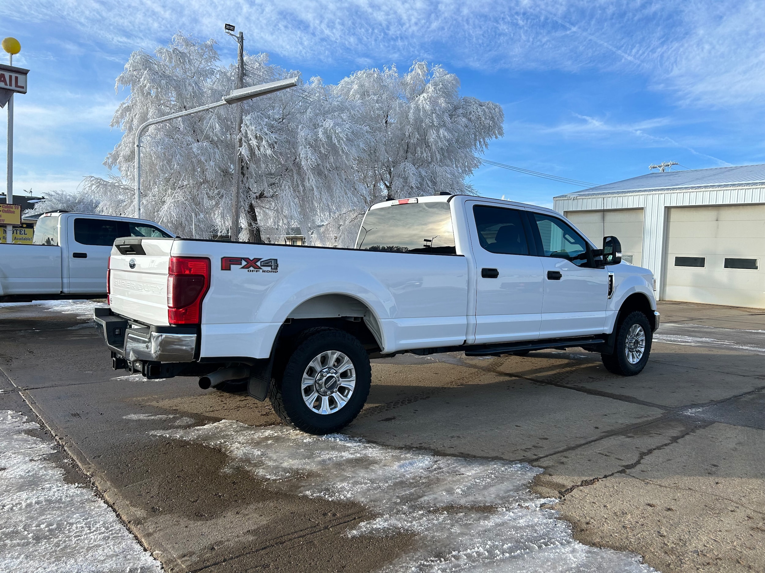 Used 2022 Ford F-350 Super Duty XLT with VIN 1FT8W3B67NED00990 for sale in Bowman, ND