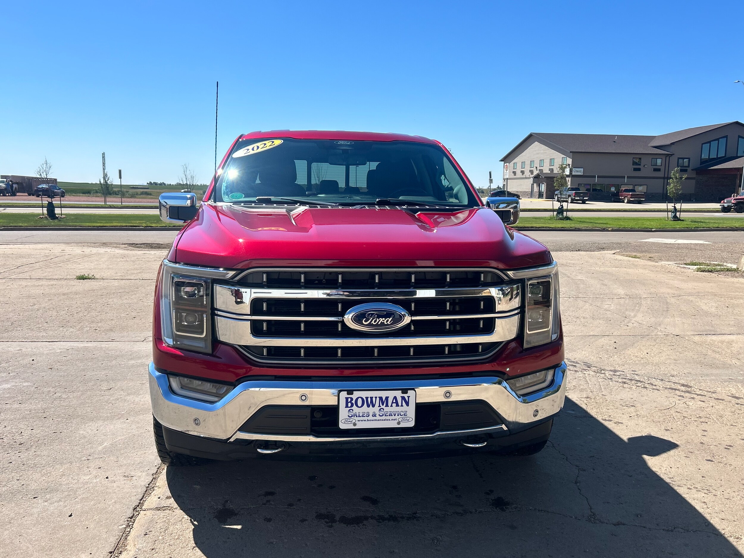 2022 Ford F-150 Lariat photo 2