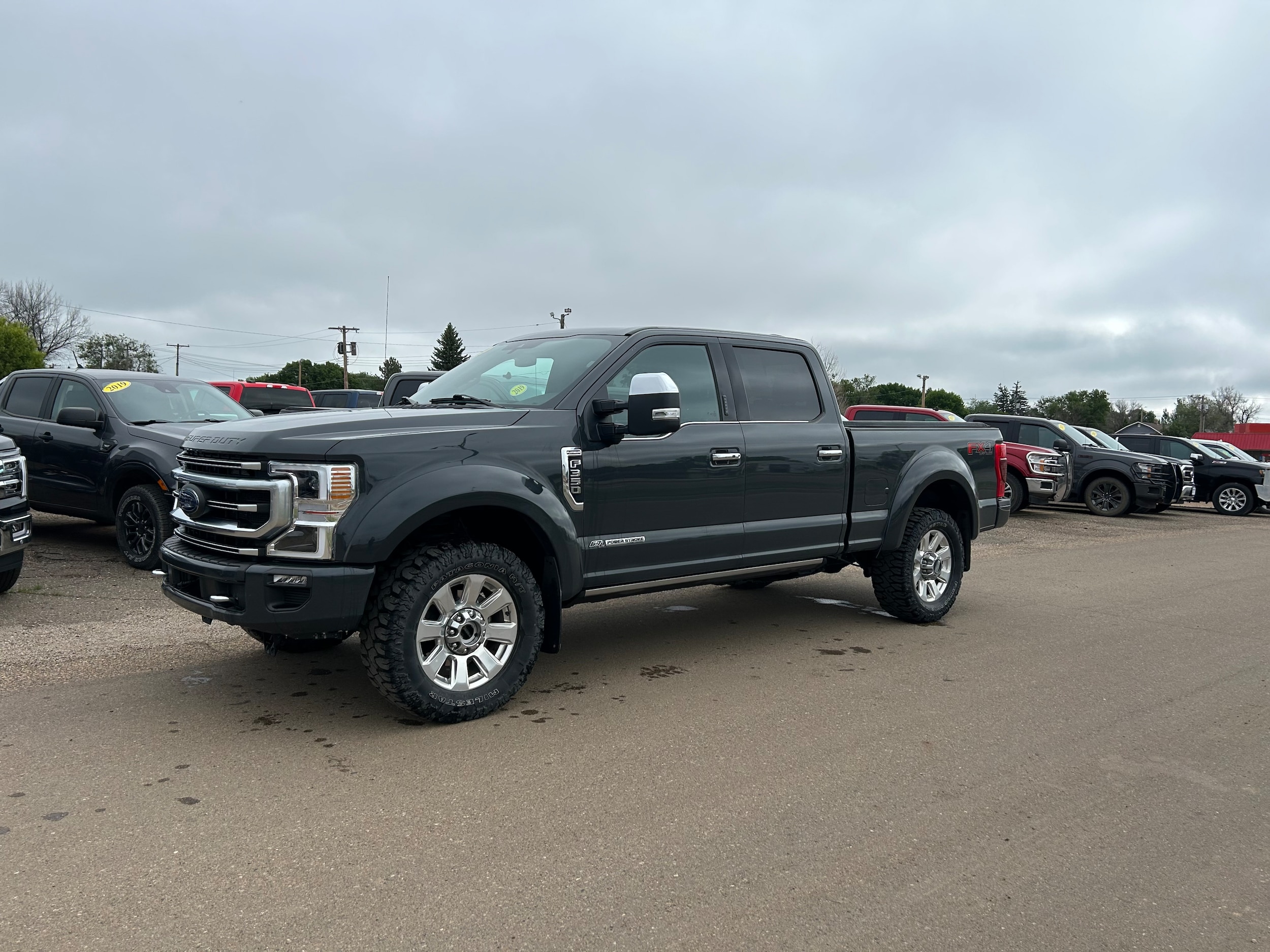 2021 Ford F-350 Super Duty Platinum's photo