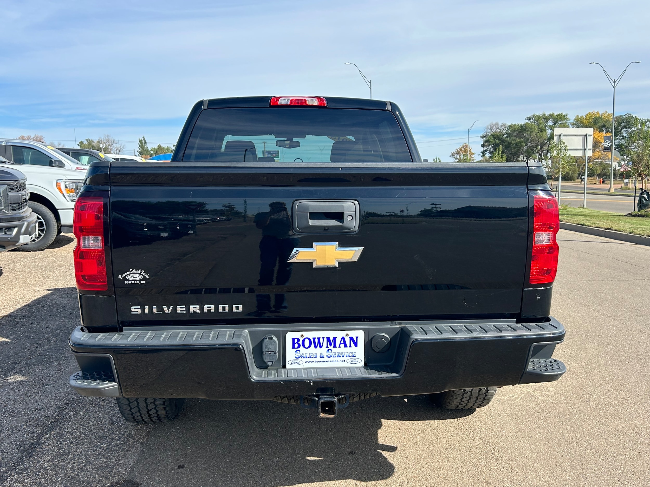 2018 Chevrolet Silverado 1500 Custom photo 3