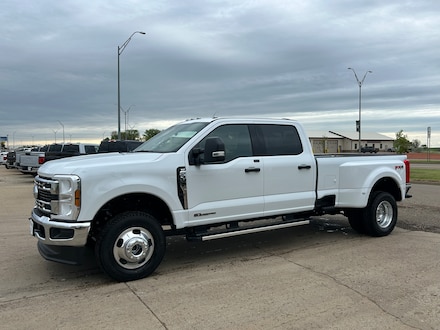 2025 Ford Super Duty F-350 XLT TRUCK