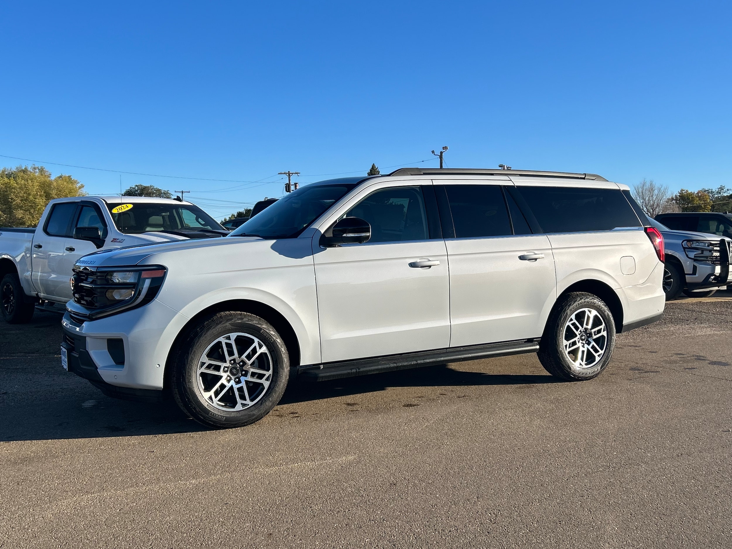 2025 Ford Expedition Active's photo