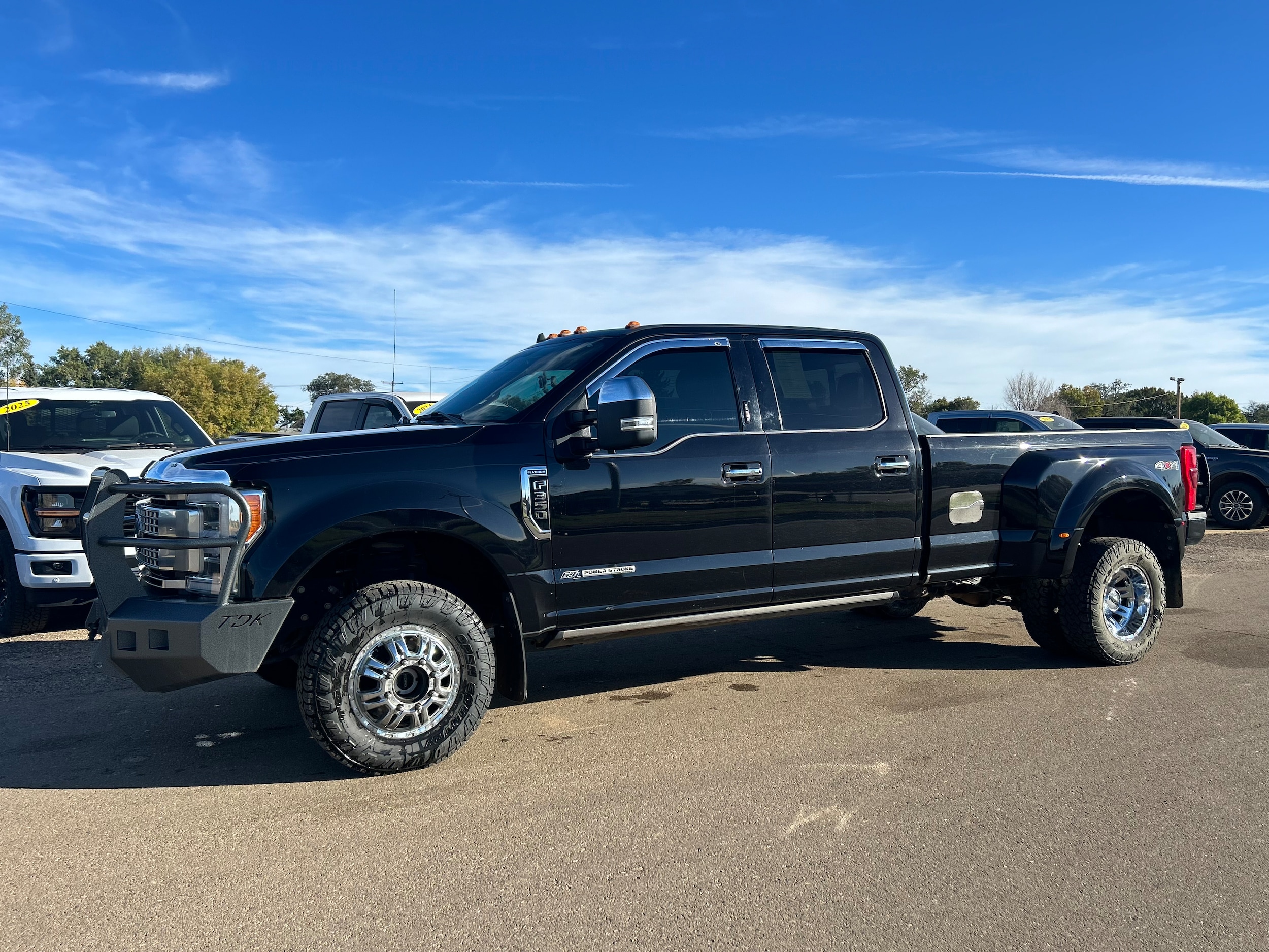2019 Ford F-350 Super Duty Platinum's photo