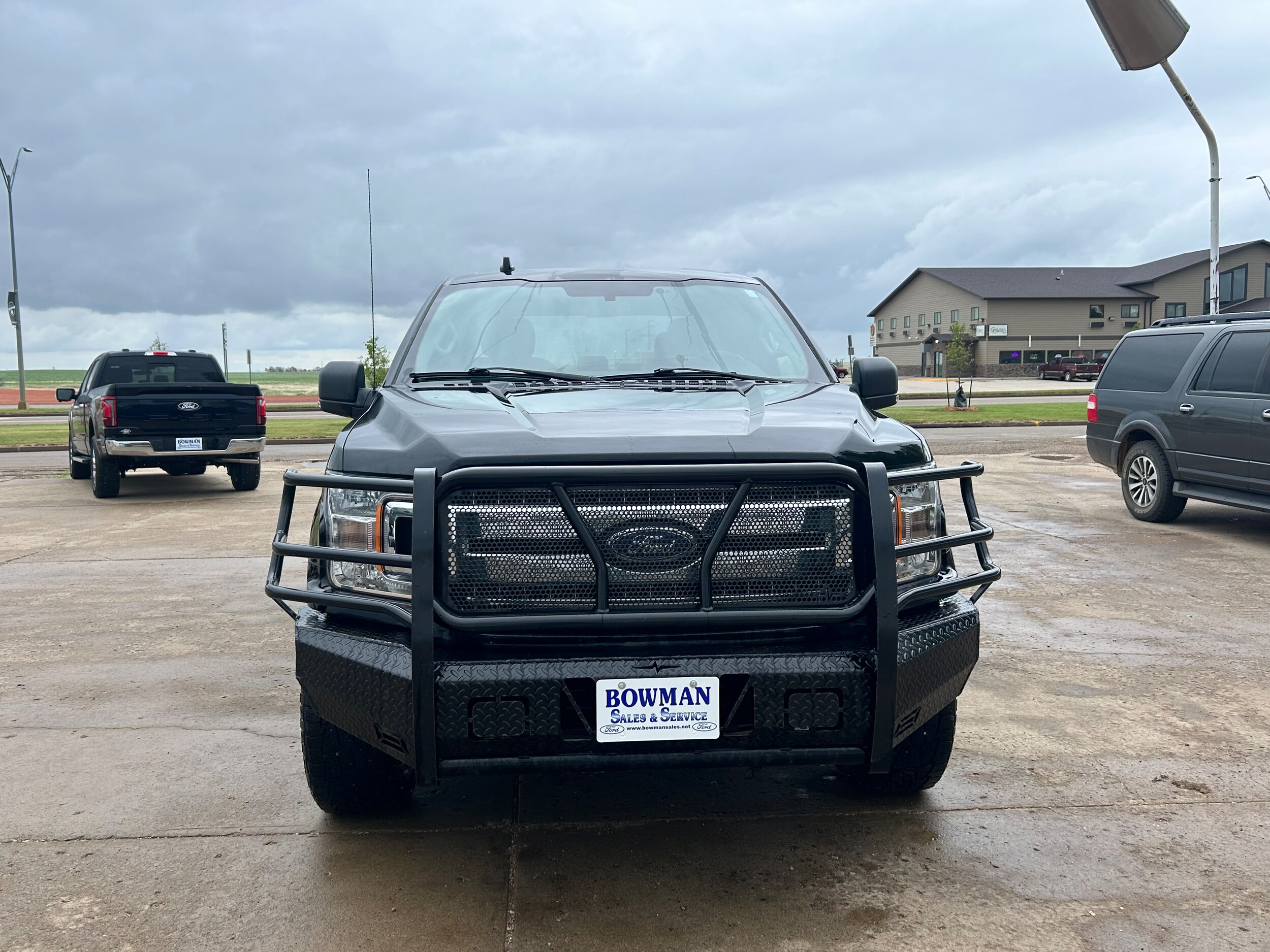 Used 2018 Ford F-150 XLT with VIN 1FTFW1EG0JKF57565 for sale in Bowman, ND