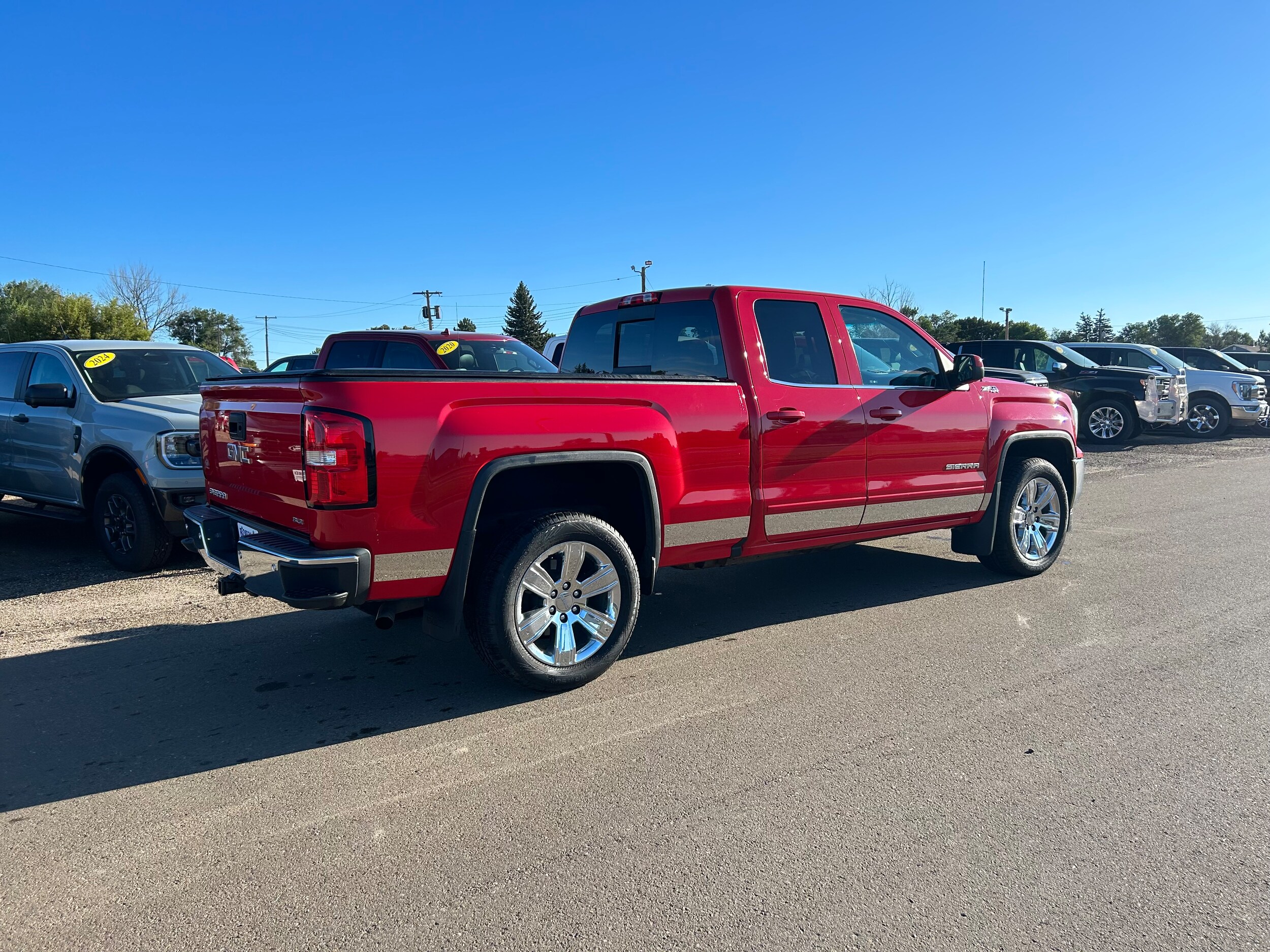 Used 2017 GMC Sierra 1500 SLE with VIN 1GTV2MEC2HZ257047 for sale in Bowman, ND