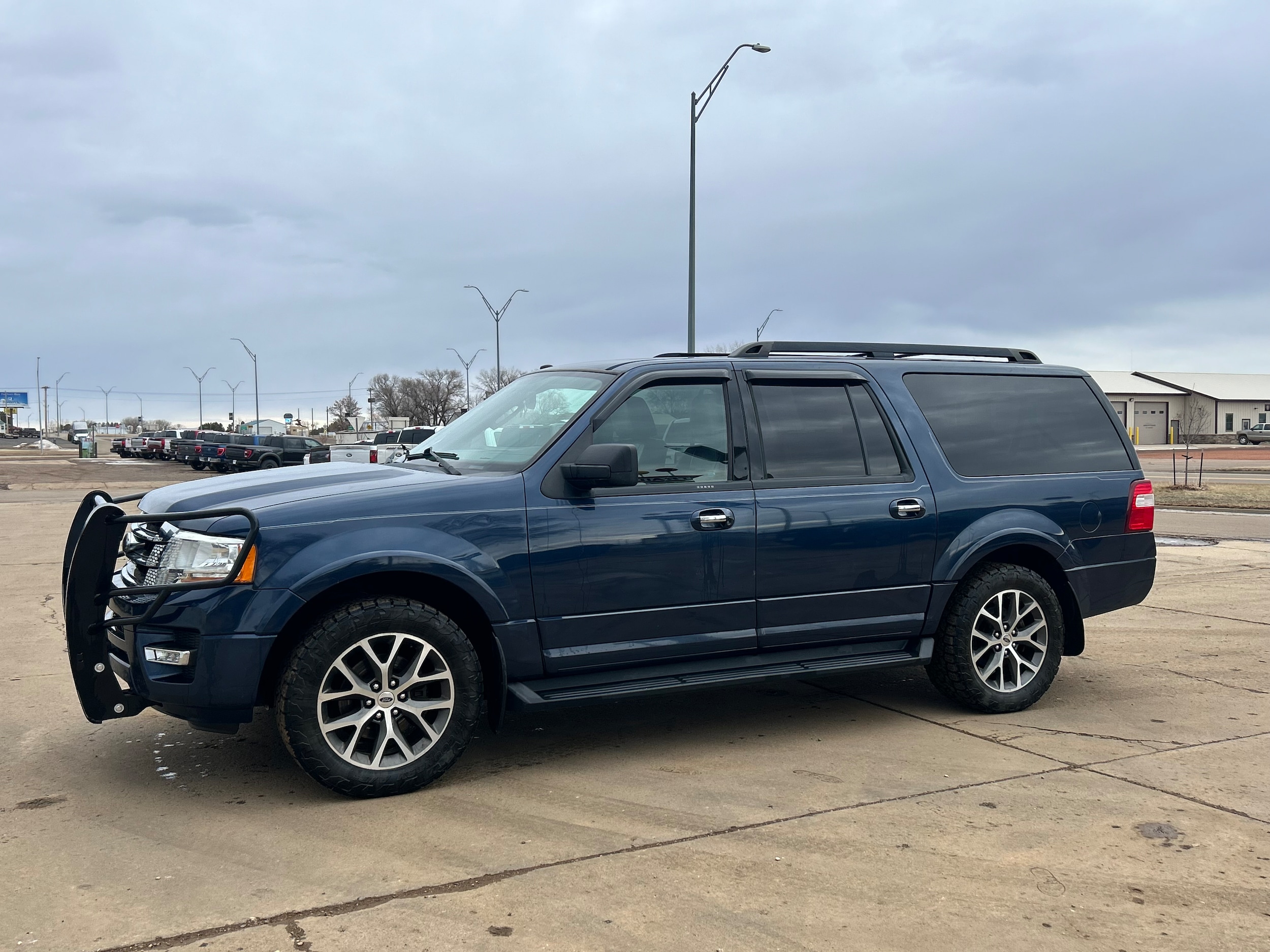 2016 Ford Expedition XLT's photo