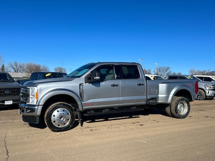 2023 Ford F-450 Crew Cab Long Bed Truck